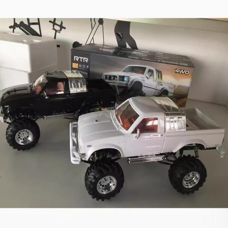 Hengguan HG-P407 Wireless Remote Control 4WD Off-Road Pickup Truck WHITE